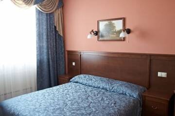 Номер DeLuxe в Гостинице Конгресс-Отель Форум